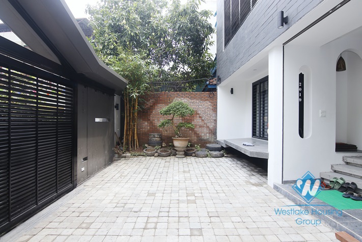 New and nice villa for rent in Ngoc Thuy street, Long Bien district, Ha Noi